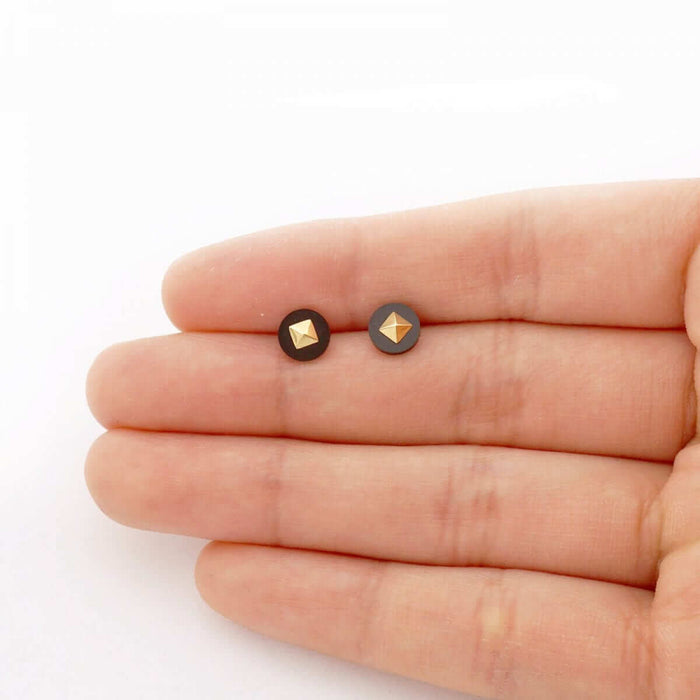 Round Shaped Real Onyx 14k Yellow & White Gold Screw Back Stud Earrings