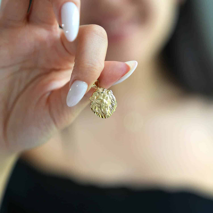 10K Gold Diamond-Cut Lion Head Pendant 1"
