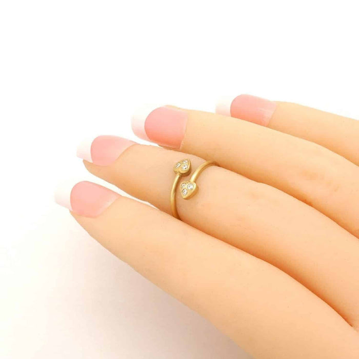 14K Yellow Gold White Round-Cut CZ Heart Midi Knuckle Ring 0.15Ct