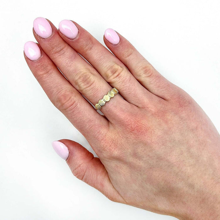 14K Gold Scallop Seashell Ring - WJD Exclusives