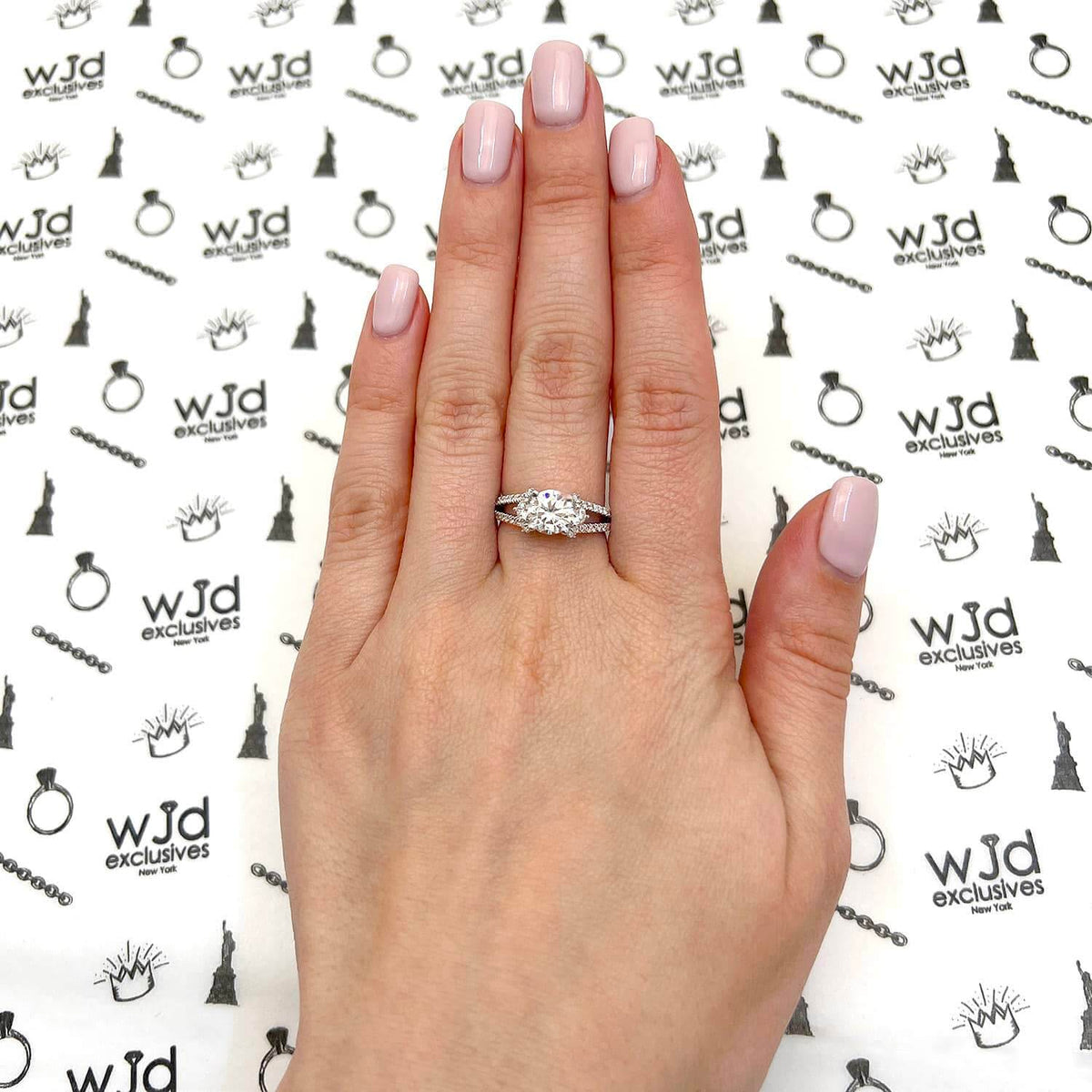 1.65CTW Natural Diamond & Moissanite Split Shank 18K Gold White Engagement Ring