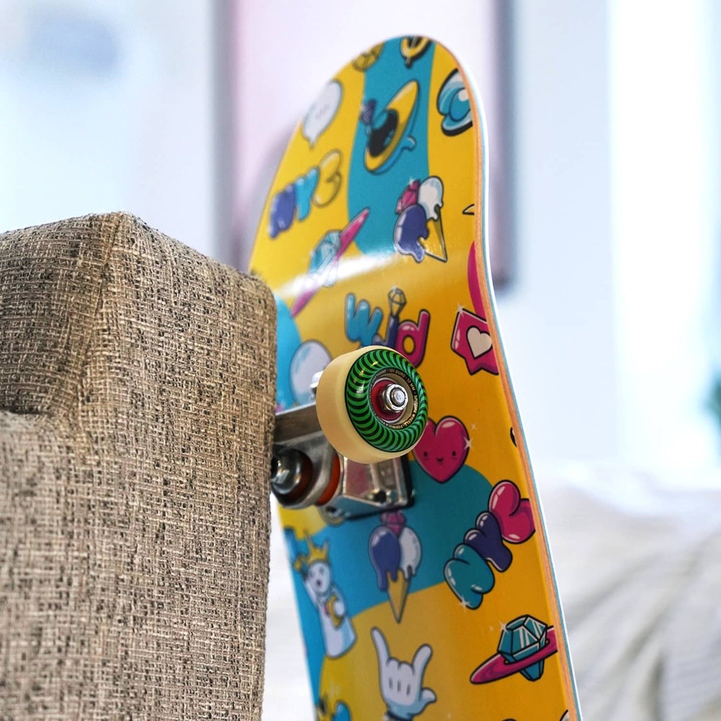 Funky Skateboard 8"