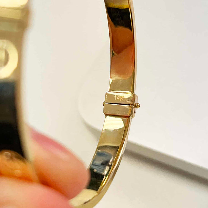 14K Yellow Gold 4mm Screw Pattern Bangle Bracelet (Hollow) 6.25"-7.5"