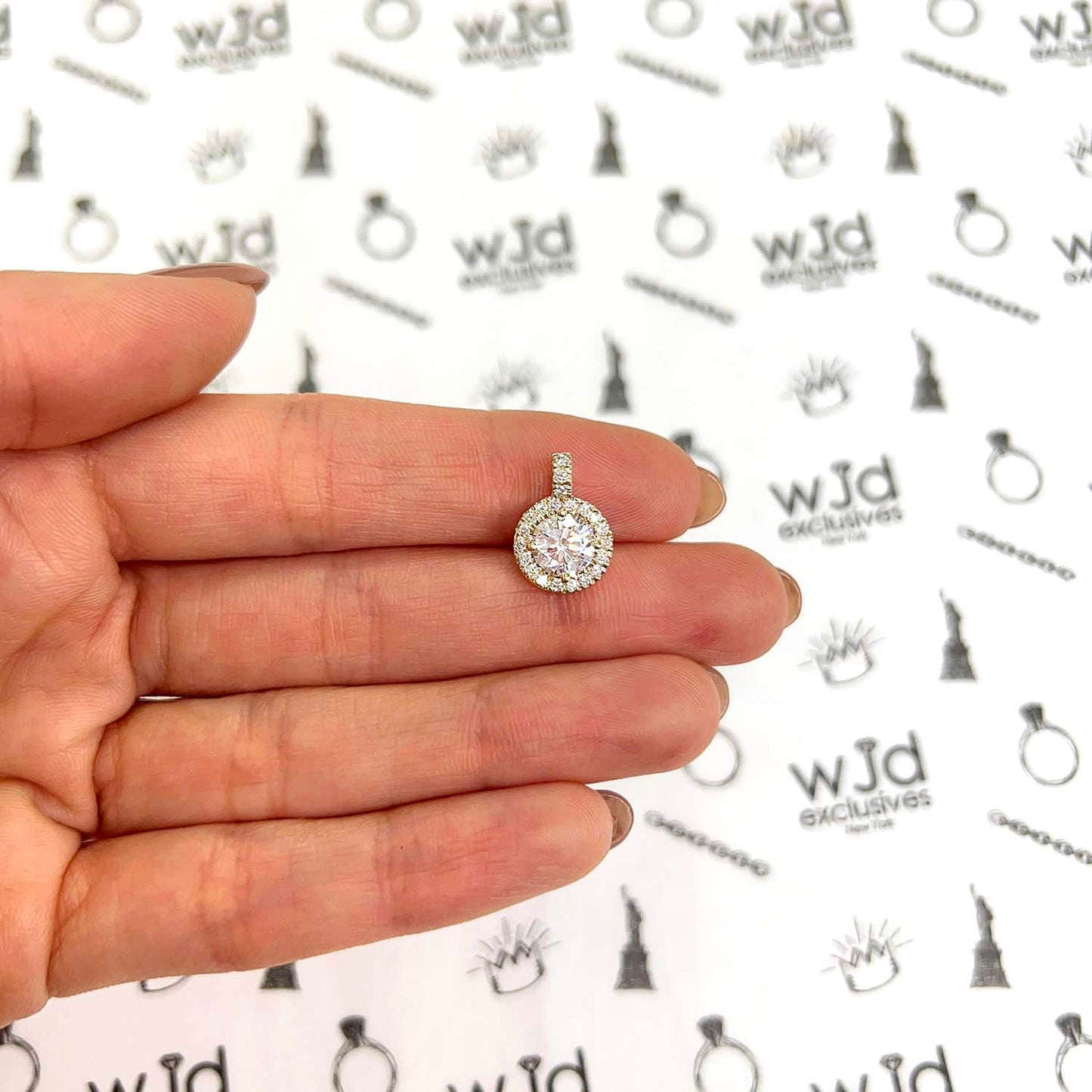 1.10CTW Real Diamond & Moissanite 14K Real Gold Round Halo Pendant 0.5"