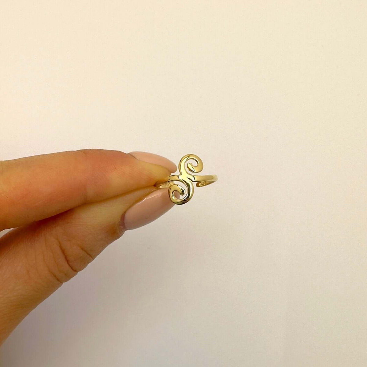 Real 14K Gold Swirl Adjustable Toe Ring - WJD Exclusives
