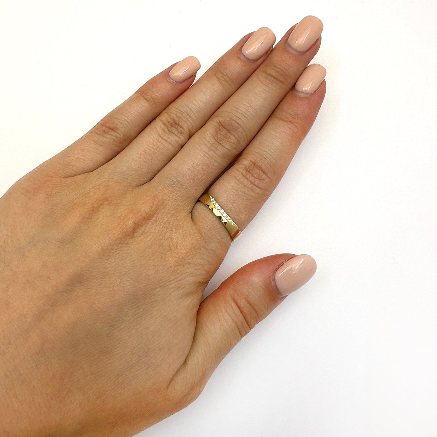 0.06CTW Real Diamond 14K Real Gold Yellow Curved Side Band Ring