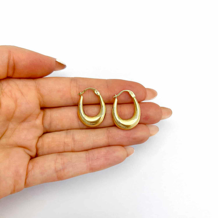 14K Yellow Gold Mesh Diamond - Cut Graduated Oval Hoop Earrings 22mm - WJD Exclusives