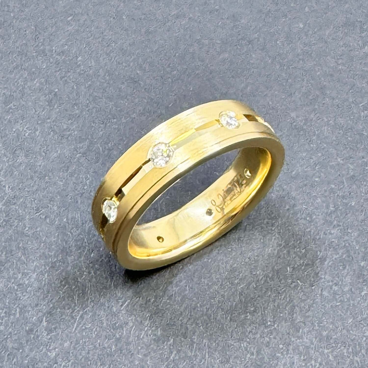 0.25CTW Real Diamond 8 Stone 14K Gold Yellow Wedding Band Ring