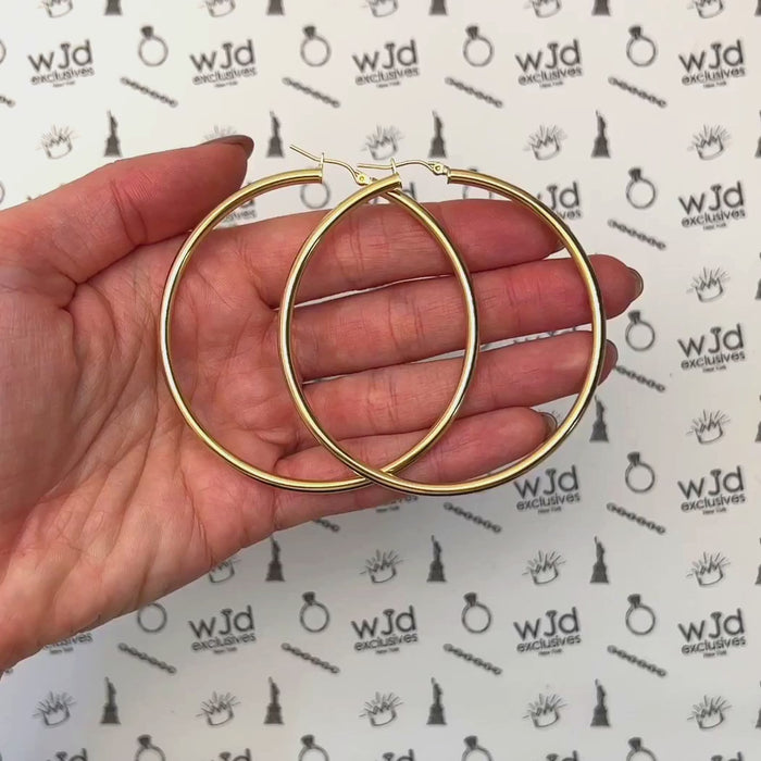10K Gold 3mm Hoop Earrings 2.5" — product video