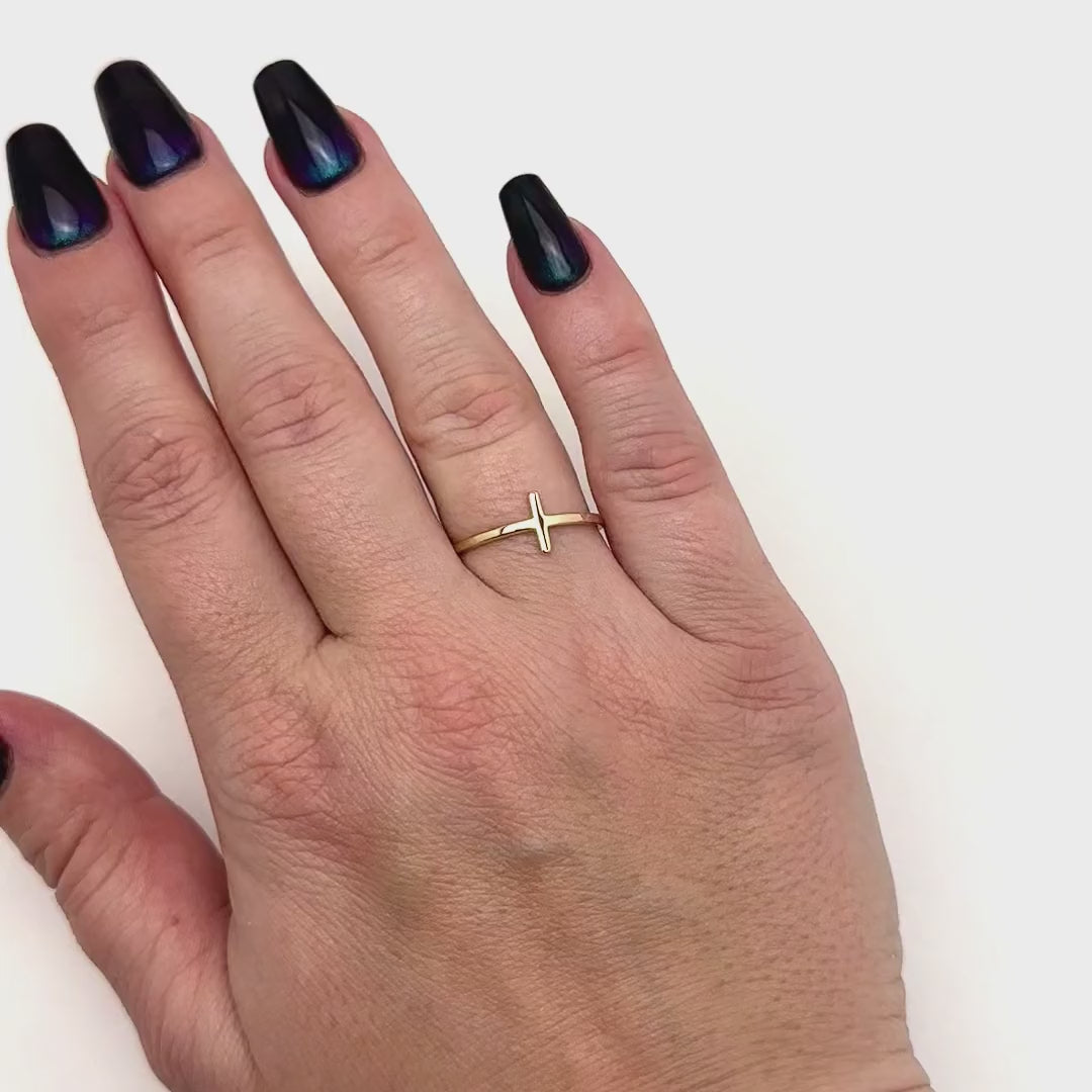 14K Gold Modern Sideways Cross Stackable Ring — product video