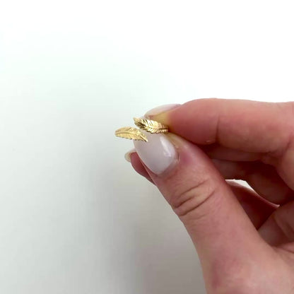 14K Yellow Gold Bohemian Two Feathers Bypass Adjustable Toe Ring