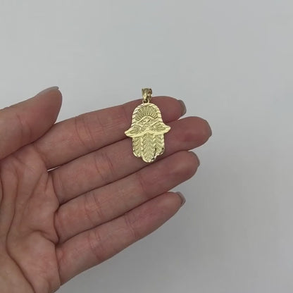 10K Yellow Gold Diamond-Cut Hamsa Hand Pendant 1.3" — product video