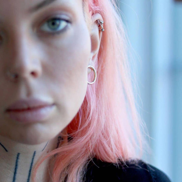 10K Yellow Gold Open Circle Modern Stud Earrings 20mm - WJD Exclusives