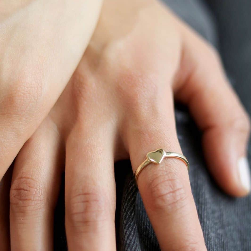 10K Yellow Gold High Polished Heart Stackable Ring